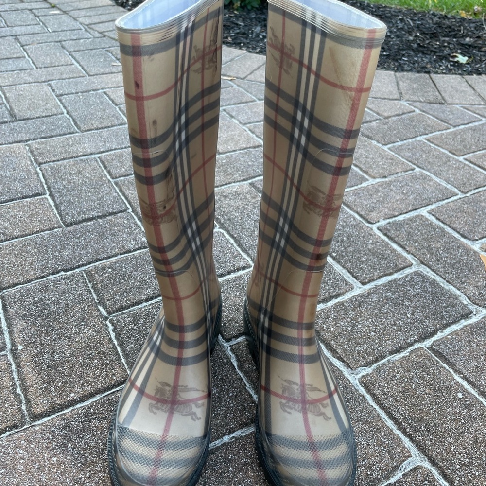 Burberry Haymarket Rain Boots Classic Check Round Toe Size 38 (US 5) - Picture 6 of 6